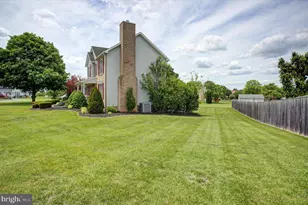 13418 Wellspring Dr, Hagerstown, MD 21740 - Photo 8