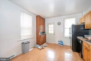422 N Locust St, Hagerstown, MD 21740 - Photo 4