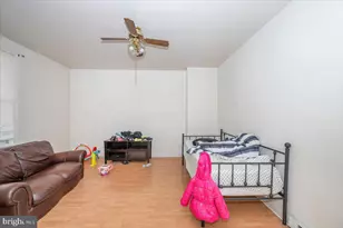 422 N Locust St, Hagerstown, MD 21740 - Photo 10
