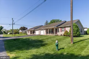 13401 Cherry Tree Cir, Hagerstown, MD 21742 - Photo 6