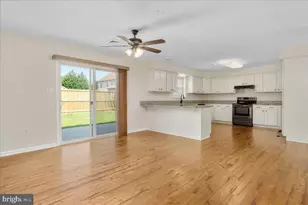 13401 Cherry Tree Cir, Hagerstown, MD 21742 - Photo 16