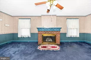 925 Frederick St, Hagerstown, MD 21740 - Photo 1