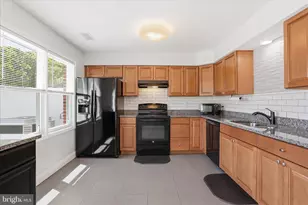 17931 Clubhouse Dr, Hagerstown, MD 21740 - Photo 12