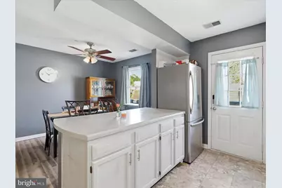 1040 Hampton Circle, Hagerstown, MD 21742 - Photo 12