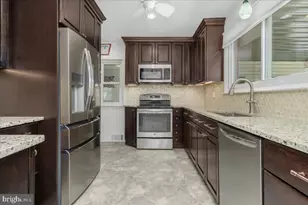 13318 Fairgreen Cir, Hagerstown, MD 21742 - Photo 14