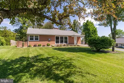 13318 Fairgreen Circle, Hagerstown, MD 21742 - Photo 2