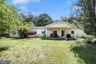 9607 Crystal Falls Dr, Hagerstown, MD 21740 - Photo 1