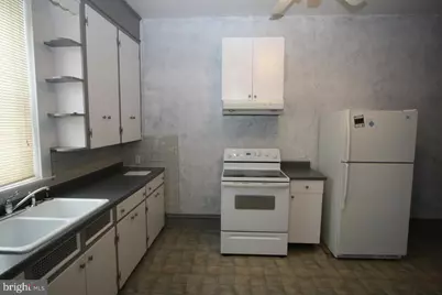 210 N Locust Street, Hagerstown, MD 21740 - Photo 10