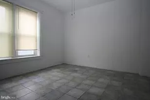 210 N Locust St, Hagerstown, MD 21740 - Photo 18