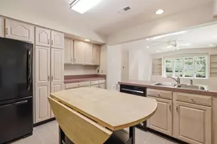 17 Bittersweet Dr, Hagerstown, MD 21740 - Photo 10