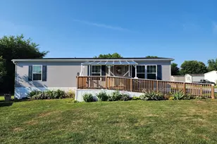 14125 Zinnia Ln, Hagerstown, MD 21742 - Photo 6