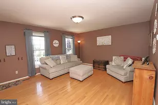 16903 Hampshire Dr, Williamsport, MD 21795 - Photo 6