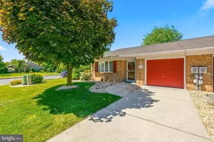 918 W Irvin Ave, Hagerstown, MD 21742 - Photo 2