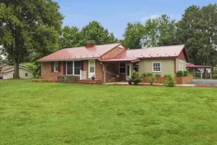 13402 Sandstone Dr, Smithsburg, MD 21783 - Photo 4