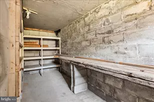 246 Maryland Ave, Hancock, MD 21750 - Photo 28