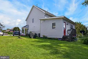 1048 Hampton Cir, Hagerstown, MD 21742 - Photo 8