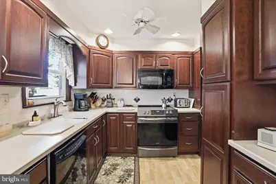 17933 Oak Ridge Drive, Hagerstown, MD 21740 - Photo 12
