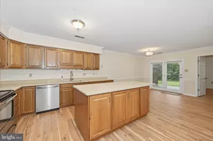 129 Sunflower Dr, Hagerstown, MD 21740 - Photo 8