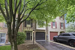 1002 Lindsay Ln, Hagerstown, MD 21742 - Photo 2