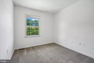 1323 Lindsay Ln, Hagerstown, MD 21742 - Photo 18
