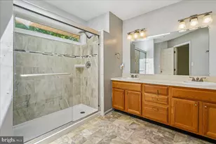 1323 Lindsay Ln, Hagerstown, MD 21742 - Photo 6