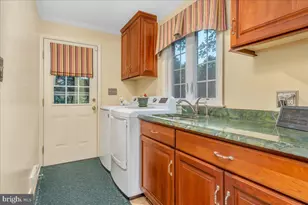 19022 Cherry Tree Dr, Hagerstown, MD 21742 - Photo 26