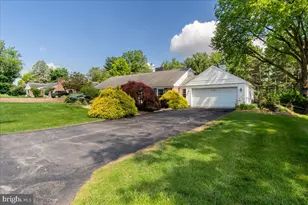 19022 Cherry Tree Dr, Hagerstown, MD 21742 - Photo 4