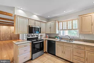 1916 Applewood Cir, Hagerstown, MD 21740 - Photo 8