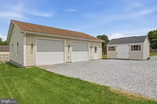 15932 Hibiscus Dr, Hagerstown, MD 21740 - Photo 2