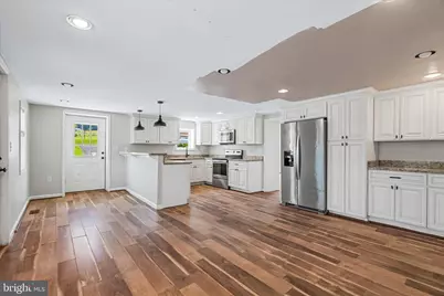 20219 Locust Grove Road, Rohrersville, MD 21779 - Photo 8
