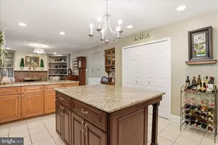 11029 Eastwood Dr, Hagerstown, MD 21742 - Photo 16