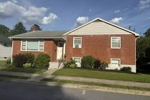 918 Guilford Ave, Hagerstown, MD 21740 - Photo 2