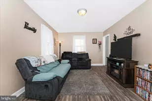1052 Fairview Rd, Hagerstown, MD 21742 - Photo 8
