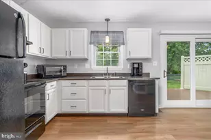18024 Edith Ave, Maugansville, MD 21767 - Photo 6