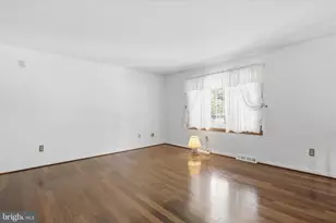17813 Greentree Terrace, Hagerstown, MD 21740 - Photo 4