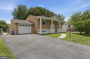 17813 Greentree Terrace, Hagerstown, MD 21740 - Photo 2
