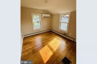 9 E Poplar Street, Funkstown, MD 21734 - Photo 2