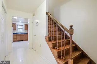 25 N Maple Ave, Smithsburg, MD 21783 - Photo 2
