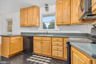 10602 Oak Tree Cir, Williamsport, MD 21795 - Photo 12