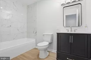 10 E Lee St, Hagerstown, MD 21740 - Photo 16