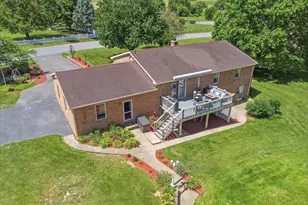 21925 Beaverbrook Dr, Smithsburg, MD 21783 - Photo 10