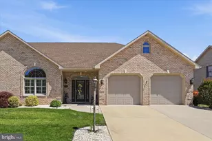 19404 Amethyst Dr, Hagerstown, MD 21742 - Photo 1