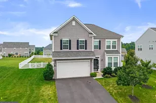 18031 Donegall Ct, Hagerstown, MD 21740 - Photo 2