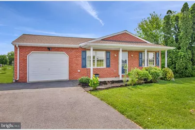 12225 W Lawn Lane, Hagerstown, MD 21740 - Photo 4