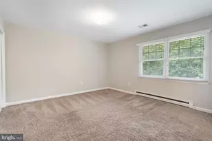 10121 St George Cir, Hagerstown, MD 21740 - Photo 12