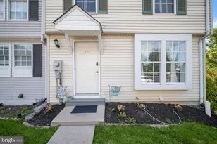 212 Lily Ct, Hagerstown, MD 21740 - Photo 4