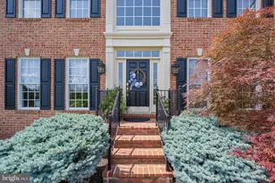 9808 Pembroke Dr, Hagerstown, MD 21740 - Photo 2