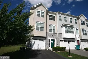 10367 Lantern Ln, Hagerstown, MD 21740 - Photo 2