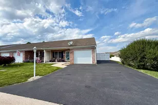 720 Naples Dr, Hagerstown, MD 21740 - Photo 1