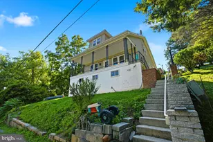 221 Dale St, Hancock, MD 21750 - Photo 4